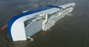 Car carrier Golden Ray