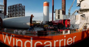 'Bold Tern' Loads Offshore Wind Turbine Components in Port of Ostend, Belgium