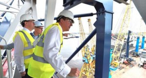 British PM Tours Port of Tyne