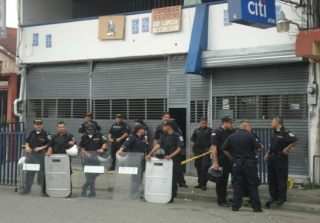 Costa Rican Police Storm Port Limón