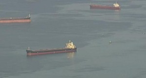 Toxic Oil Spill in English Bay, Response Underway
